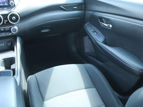 Used 2024 Nissan Sentra SV image 16