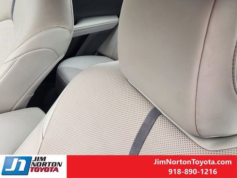 Used 2024 Toyota Camry XSE w/ Navigation Package image 16