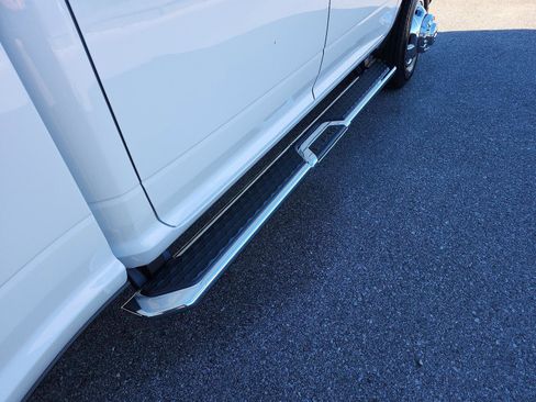 Used 2024 RAM 3500 Tradesman w/ Chrome Appearance Group image 6