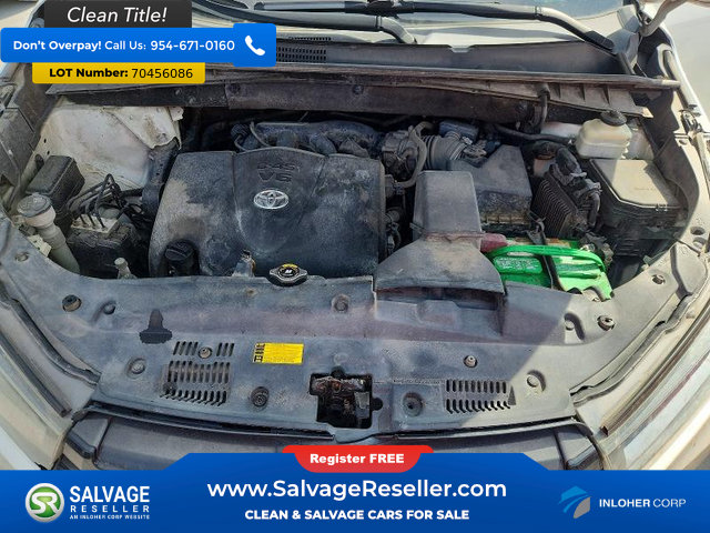 Used 2017 Toyota Highlander SE FWD image 16