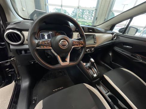 Used 2020 Nissan Versa SV FWD image 13