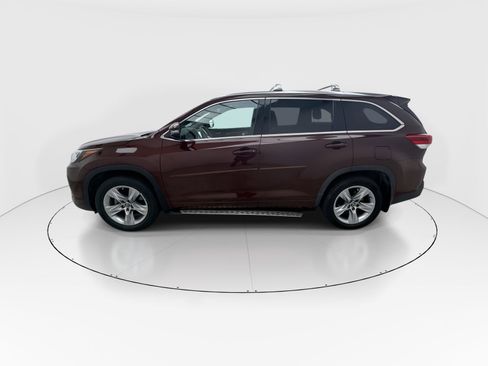 Used 2019 Toyota Highlander Limited AWD/4WD image 5