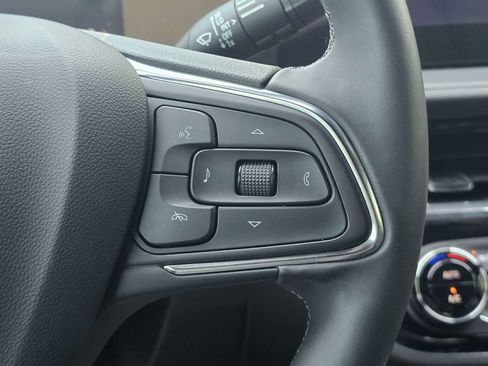 Used 2025 Buick Envista Sport Touring w/ Convenience I Package FWD image 25