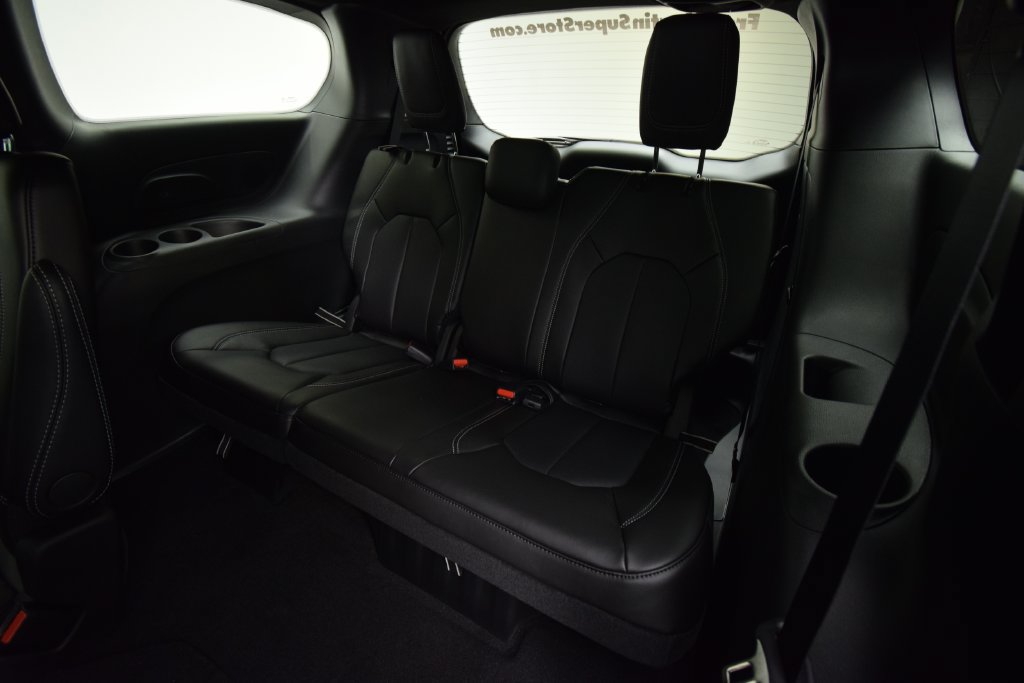 New 2027 Chrysler Pacifica Select w/ Family Tech Group FWD image 42