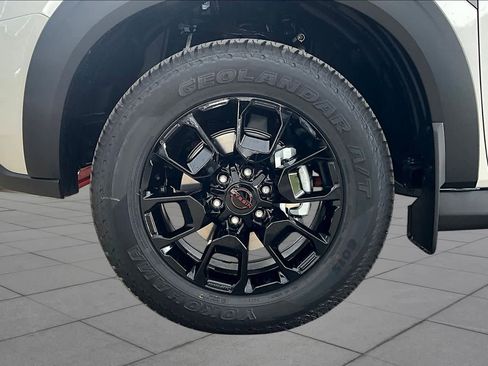 New 2026 Nissan Armada PRO-4X w/ Captain's Chari Seat Package AWD/4WD image 9