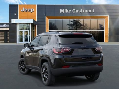 New 2026 Jeep Compass Latitude image 3