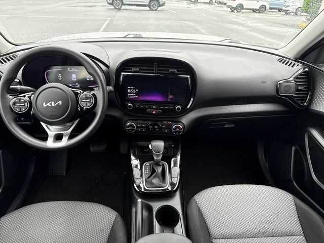 Used 2024 Kia Soul S FWD image 12