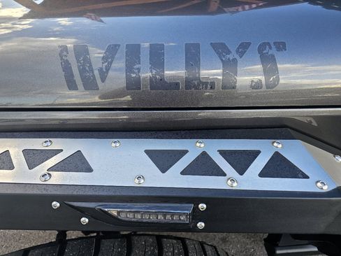 Used 2018 Jeep Wrangler Unlimited Sport image 16