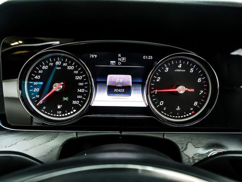 Used 2017 Mercedes-Benz E 300 image 19