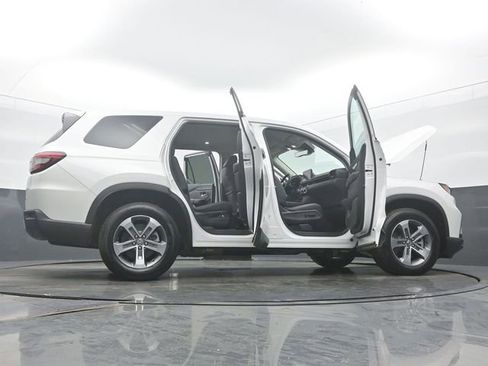 Used 2025 Honda Pilot EX-L image 63