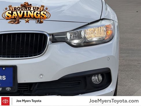 Used 2017 BMW 320i Sedan image 4