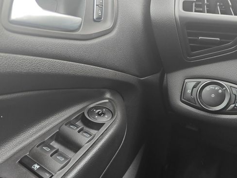 Used 2014 Ford Escape SE FWD image 11
