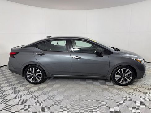 Used 2020 Nissan Versa SR w/ Convenience Package image 4