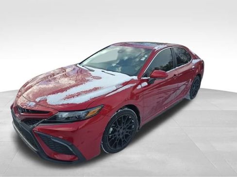 Used 2023 Toyota Camry SE w/ TRD Appearance Package (TMS) image 2