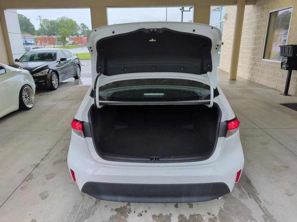 Used 2023 Toyota Corolla LE w/ LE Convenience Package FWD image 15