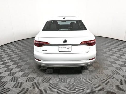 Used 2021 Volkswagen Jetta SE image 24