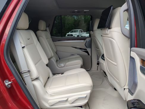 Certified 2025 Cadillac Escalade Sport Platinum AWD/4WD image 29