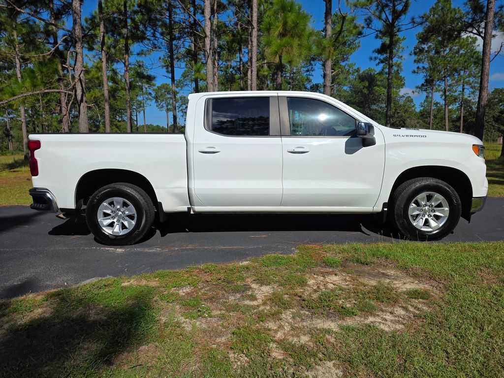 Used 2023 Chevrolet Silverado 1500 LT w/ Protection Package RWD image 6