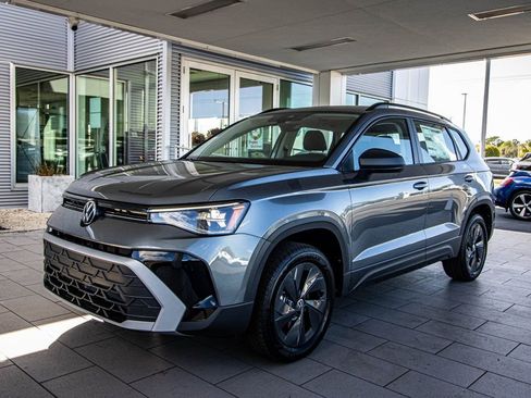 New 2026 Volkswagen Taos S image 10