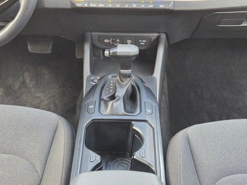 Used 2025 Kia K4 LXS image 17