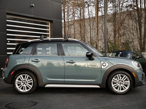 Used 2023 MINI Cooper Countryman SE w/ Signature Upholstery Package image 4
