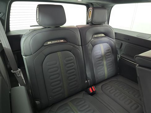 Used 2024 Rivian R1S Adventure AWD/4WD image 25