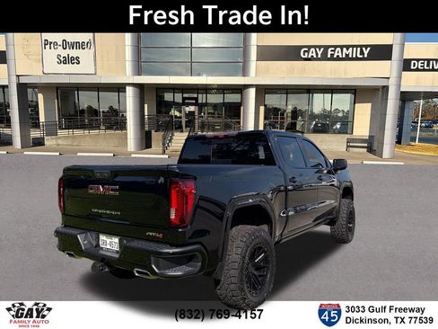 Used 2023 GMC Sierra 1500 AT4 w/ AT4 Premium Package AWD/4WD image 9