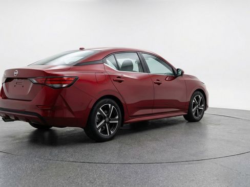 Used 2025 Nissan Sentra SV image 9