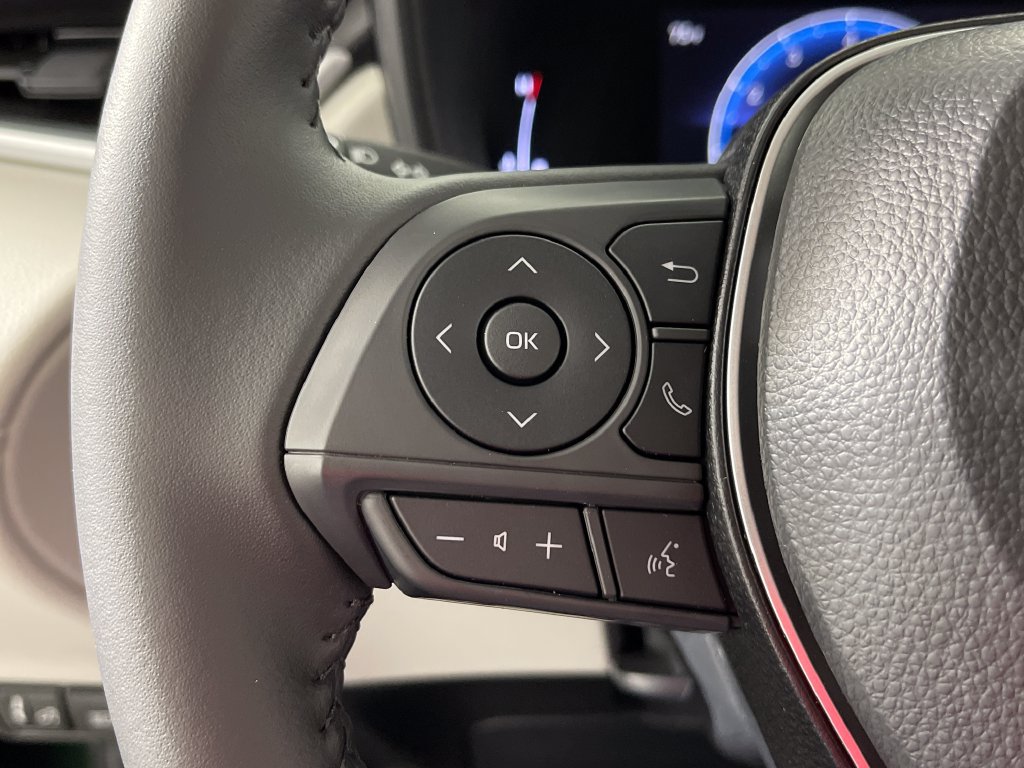 New 2026 Toyota Corolla Cross LE FWD image 28