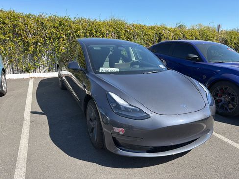 Used 2023 Tesla Model 3 Long Range image 2