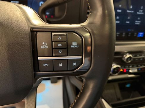 Used 2023 Ford F350 Platinum image 16