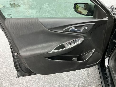Used 2022 Chevrolet Malibu LS FWD image 13