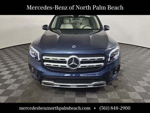 Used 2023 Mercedes-Benz GLB 250 image 2