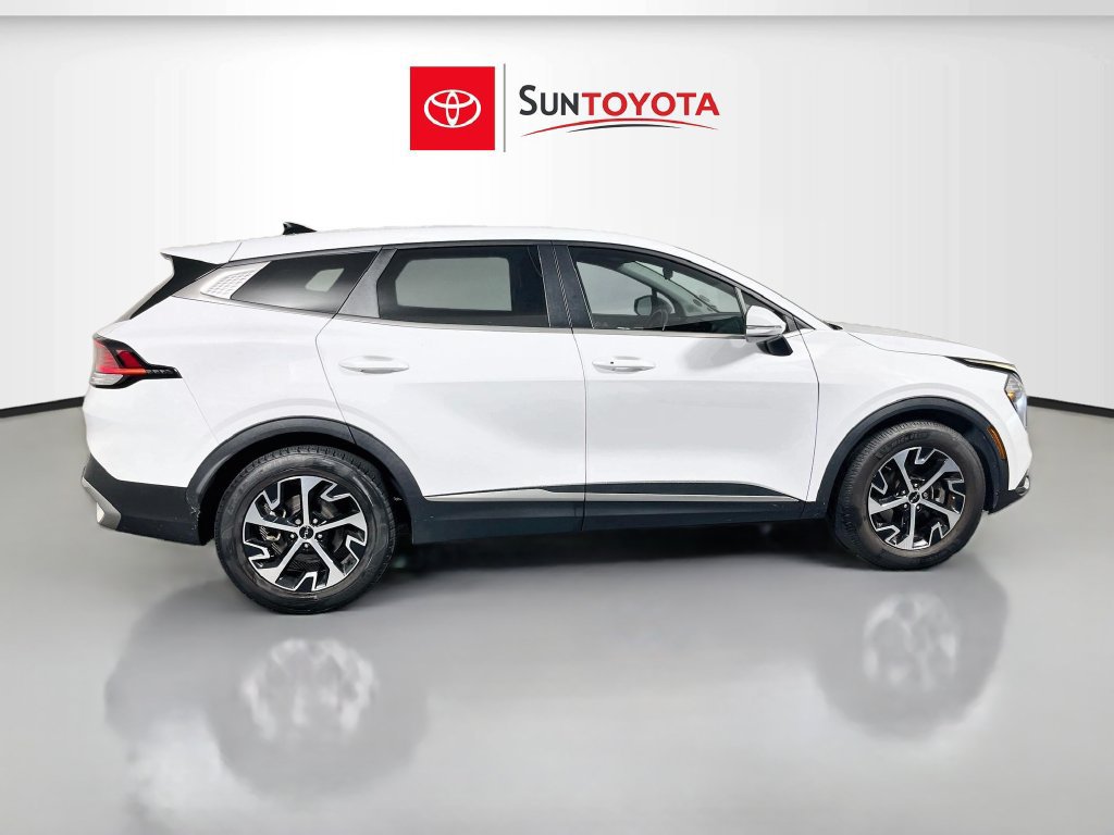 Used 2023 Kia Sportage EX FWD image 2