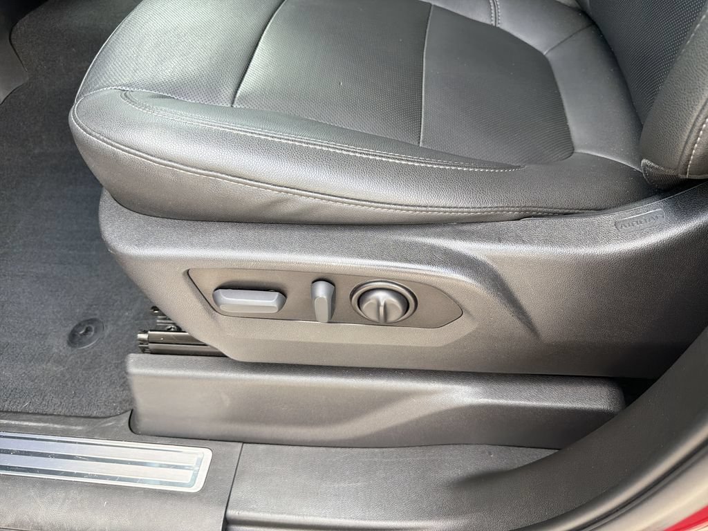 Used 2021 GMC Sierra 1500 SLT AWD/4WD image 19