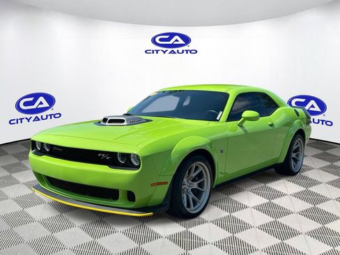 Used 2023 Dodge Challenger R/T Scat Pack RWD image 9