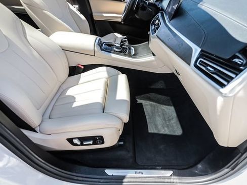Used 2022 BMW X5 xDrive40i AWD/4WD image 61