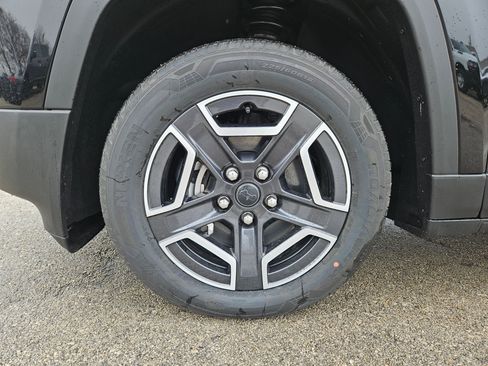 New 2026 Jeep Cherokee Limited image 20