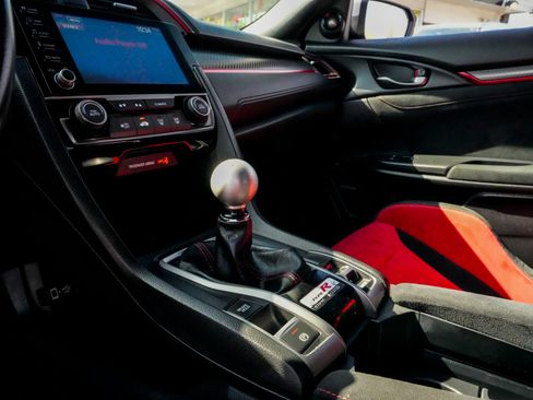 Used 2019 Honda Civic Type R image 23