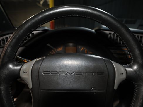Used 1990 Chevrolet Corvette ZR-1 RWD image 56
