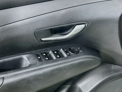 Used 2025 Hyundai Santa Cruz SEL FWD image 15
