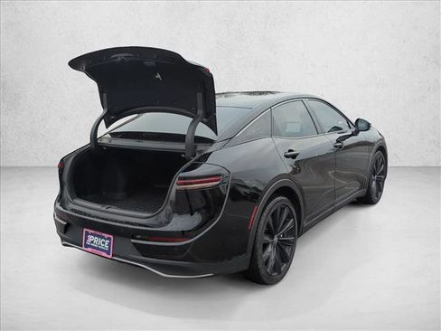 Used 2025 Toyota Crown Nightshade image 8