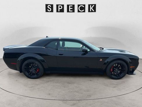 Used 2022 Dodge Challenger R/T Scat Pack RWD image 6