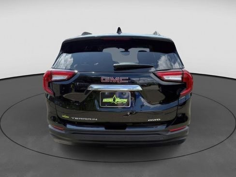 Certified 2022 GMC Terrain SLE w/ Driver Convenience Package image 8