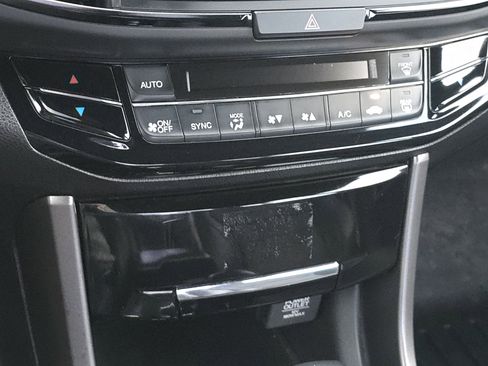 Used 2017 Honda Accord Sport Special Edition image 19