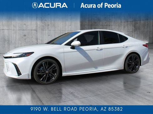 Used 2025 Toyota Camry XSE FWD image 1