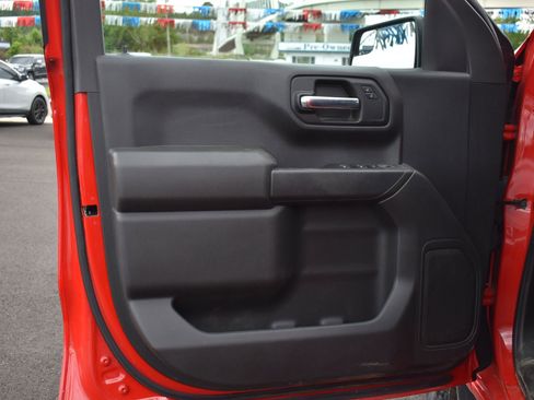 Used 2022 Chevrolet Silverado 1500 Custom AWD/4WD image 11