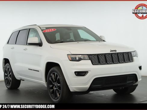 Used 2018 Jeep Grand Cherokee Altitude image 1