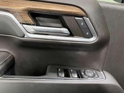 Used 2024 Chevrolet Silverado 1500 LT image 11