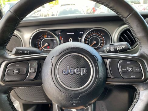 Used 2021 Jeep Wrangler Unlimited Sport AWD/4WD image 17